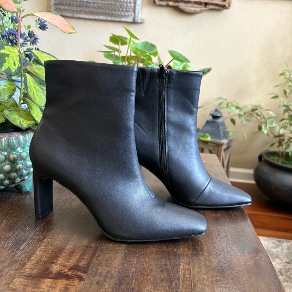 NWOB Alfani Womens Terrie Faux Leather Block Heel Ankle Boots Booties Black